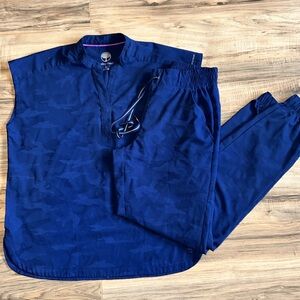 Healing Hands Scrub Set Joggers (XS) Navy Blue with Subtle Camo